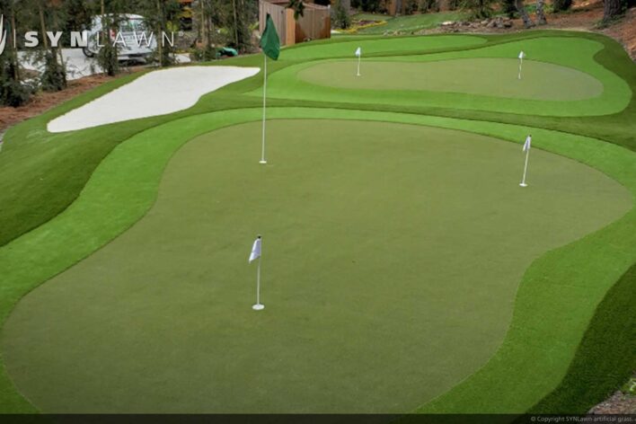 image of SYNLawn Fiji golf artificial grass for putting greens with slopes