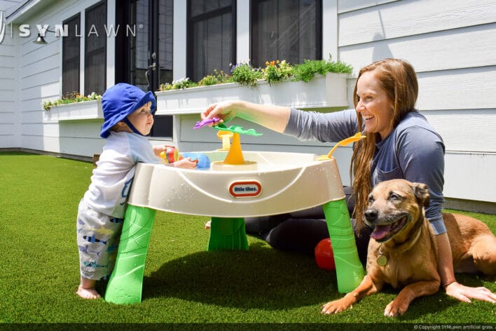 image of SYNLawn Fiji pets artificial grass safe for family dogs and kids